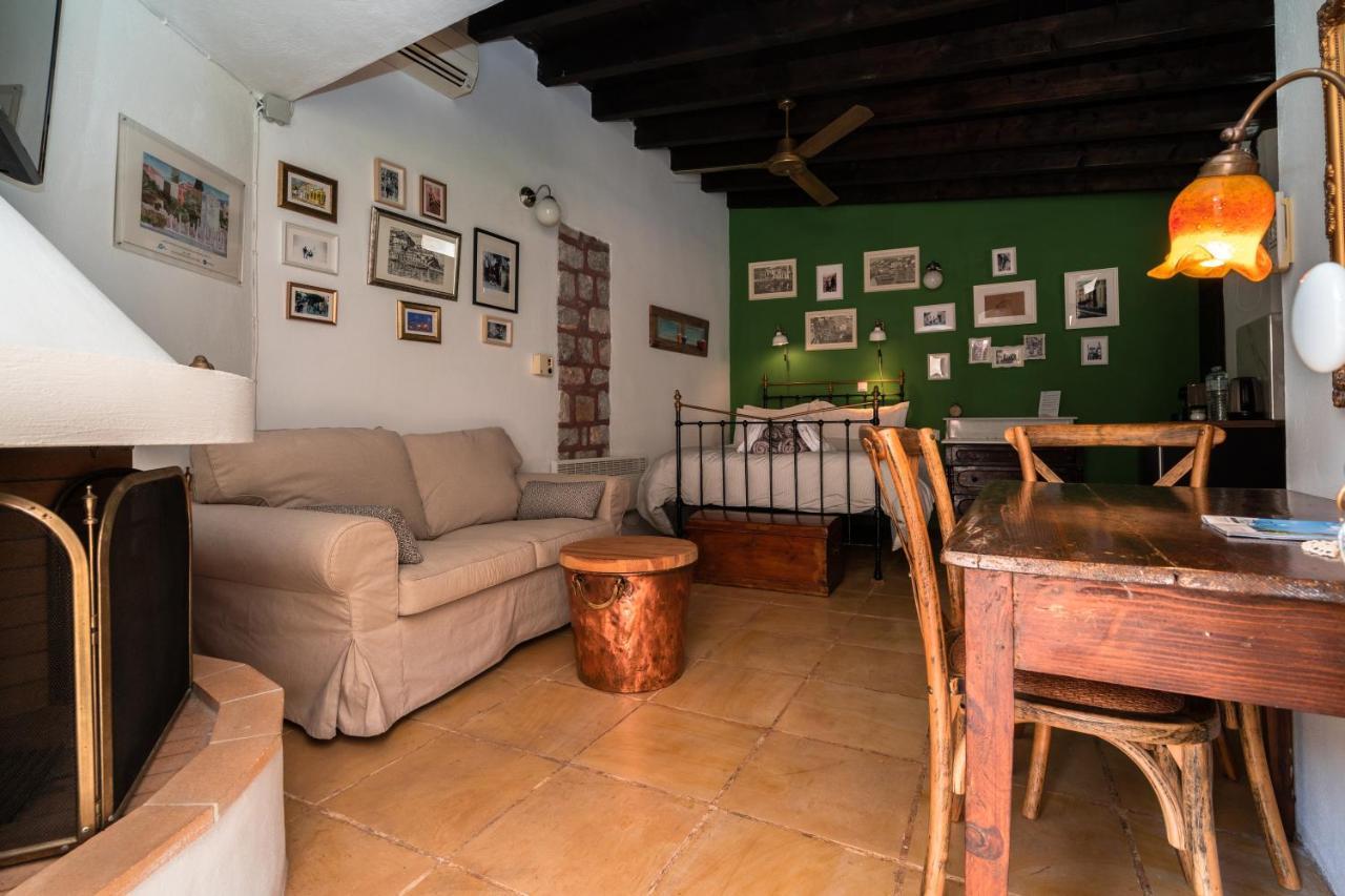 Rafalias Mansion, Studios&suites Hidra Exterior foto