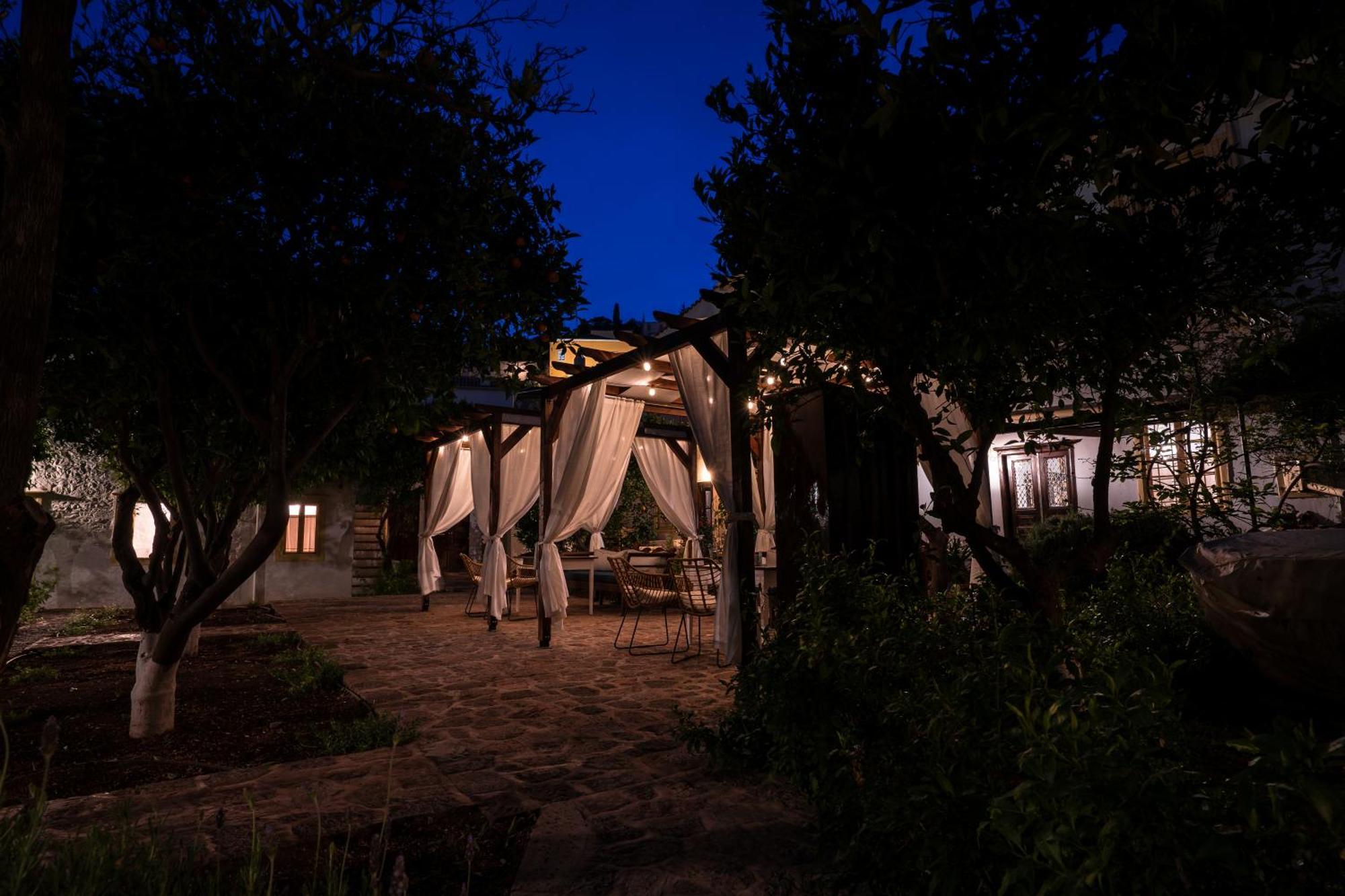 Rafalias Mansion, Studios&suites Hidra Exterior foto
